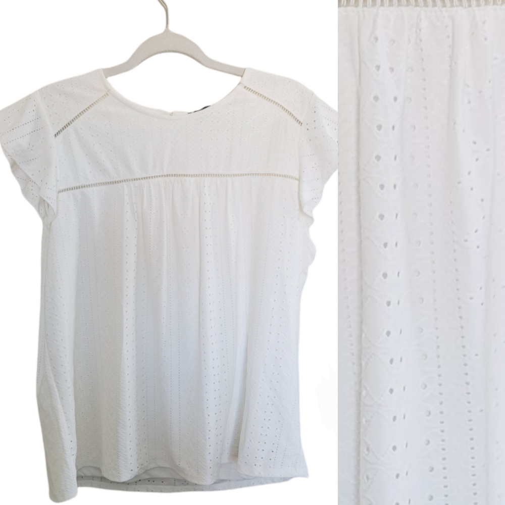 NWOT Adrianna Papell Ruffle Sleeve Eyelet Layered Top